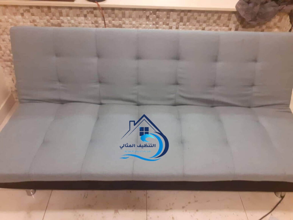 تنظيف الكنب من الغبار